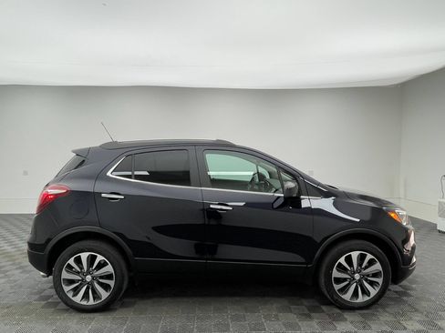 Used 2022 Buick Encore Preferred w/ Safety Package II AWD/4WD image 5