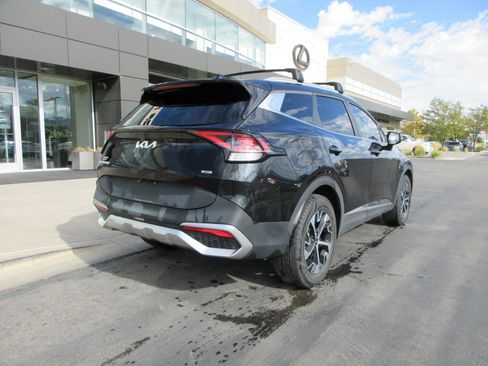 Used 2023 Kia Sportage EX AWD/4WD image 10