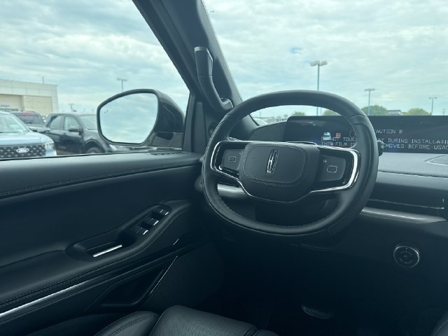 New 2027 Lincoln Navigator L Reserve w/ Jet Appearance Package AWD/4WD image 18