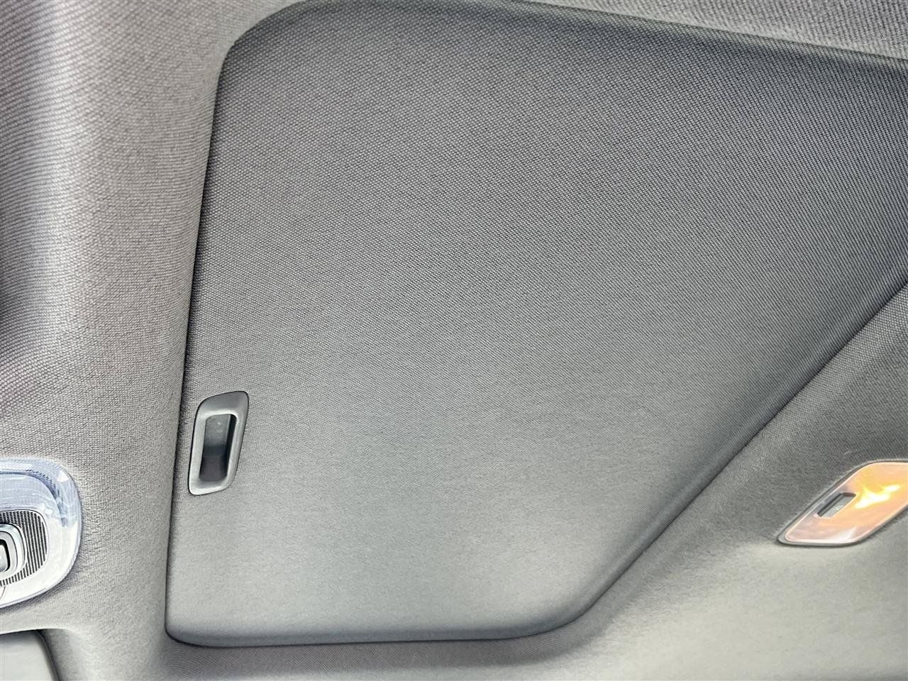 Used 2025 Hyundai Elantra SEL FWD image 27