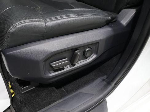Used 2024 Toyota Tundra Limited AWD/4WD image 13
