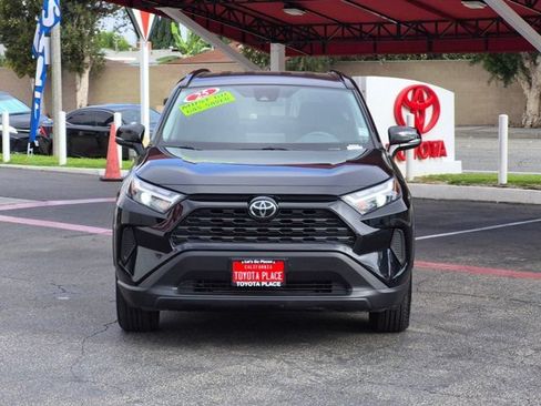 Used 2025 Toyota RAV4 XLE FWD image 2