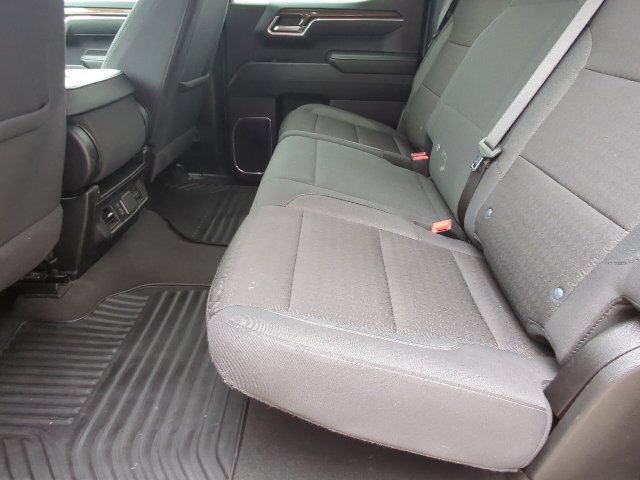 Used 2025 Chevrolet Silverado 1500 LT AWD/4WD image 25