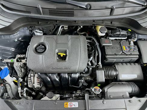 Used 2025 Kia Soul LX w/ LX Technology Package FWD image 31