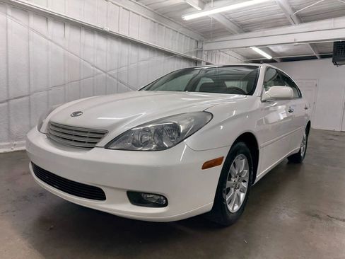 Used 2003 Lexus ES 330 ES 300 Sedan 4D image 8