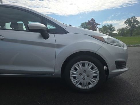 Certified 2019 Ford Fiesta S FWD image 4