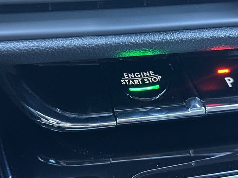 New 2025 Lincoln Corsair Reserve image 22