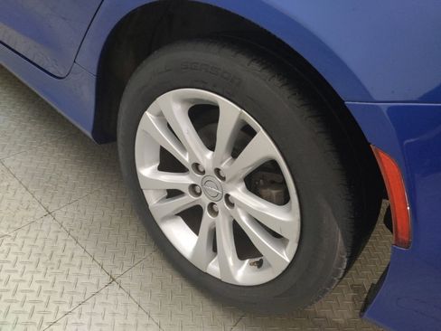 Used 2017 Chrysler 200 Limited Platinum FWD image 31