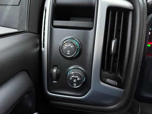 Used 2018 GMC Sierra 1500 SLE w/ SLE Value Package image 29