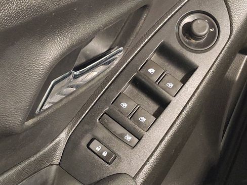 Used 2019 Chevrolet Trax LT w/ LT Convenience Package FWD image 27