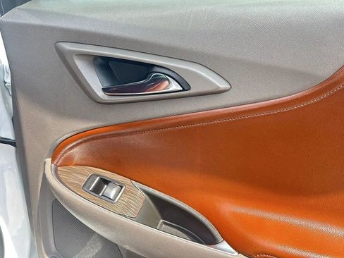 Used 2018 Chevrolet Malibu Premier w/ Premier Sun and Wheel Package image 23