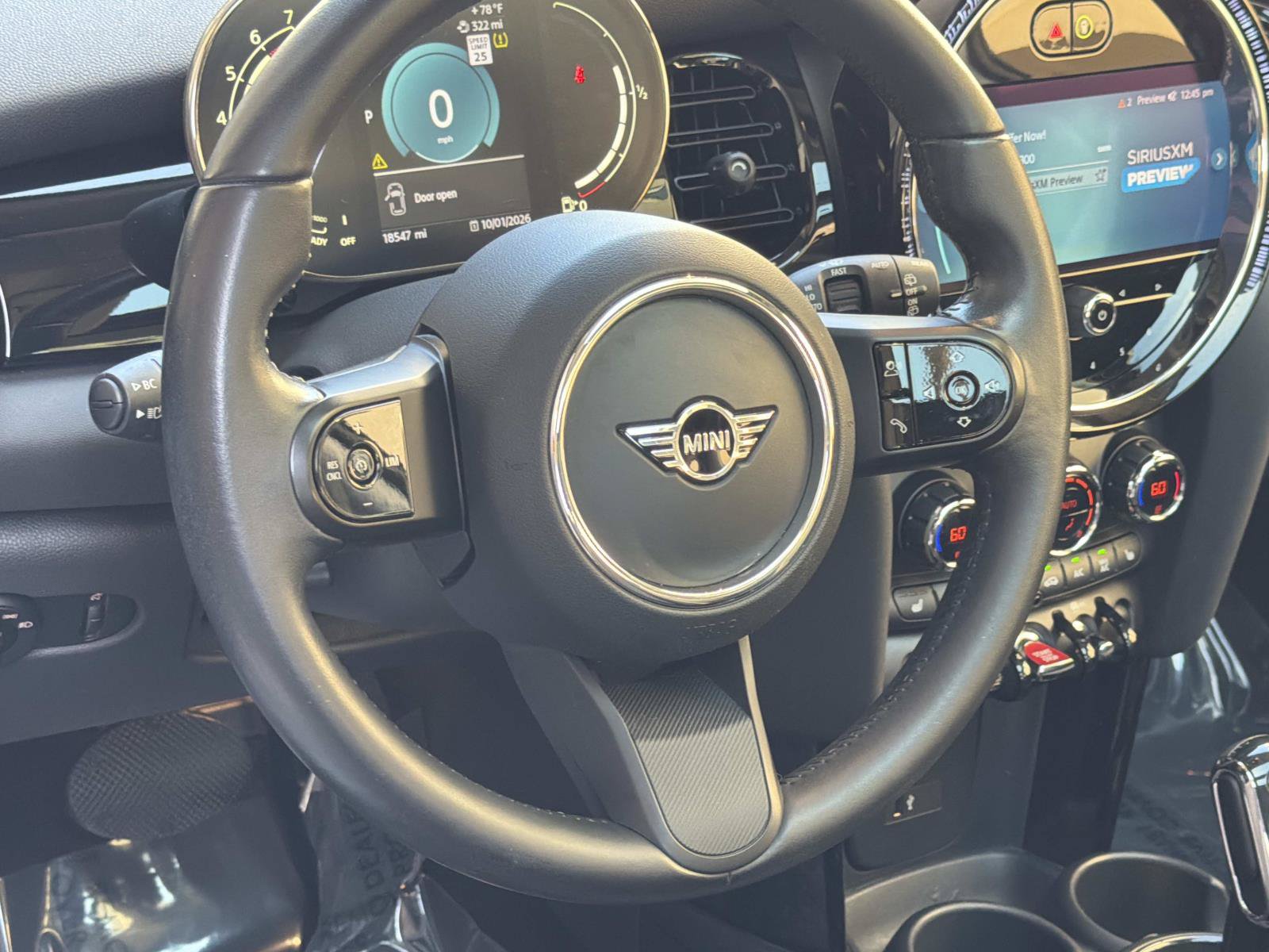 Used 2023 MINI Cooper 2-Door Hardtop FWD image 10