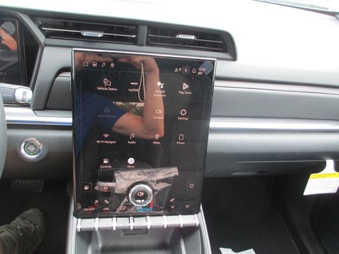 New 2026 GMC Terrain Elevation w/ Black Edition FWD image 16