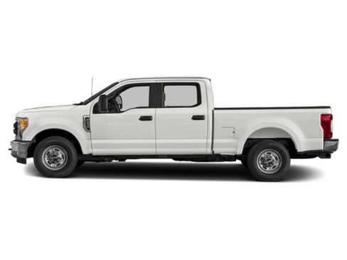 Used 2018 Ford F250 XL w/ STX Appearance Package AWD/4WD image 3