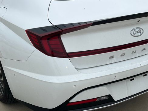 Certified 2023 Hyundai Sonata Limited w/ Cargo Package image 13