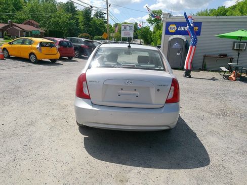 Used 2009 Hyundai Accent GLS w/ Popular Equipment Pkg 5 FWD image 15
