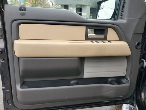 Used 2013 Ford F150 XLT w/ XLT Chrome Pkg image 9