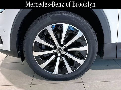 Certified 2023 Mercedes-Benz GLB 250 4MATIC image 10