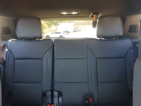 New 2026 GMC Yukon Denali w/ Sun & Power Step Package image 11