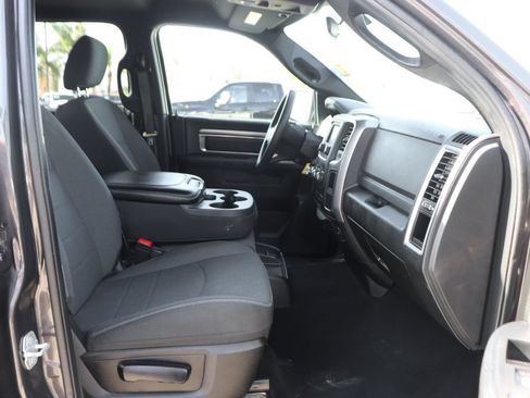 Used 2024 RAM 1500 Warlock AWD/4WD image 38