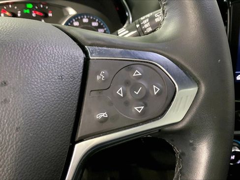 Used 2023 Chevrolet Traverse LT image 19