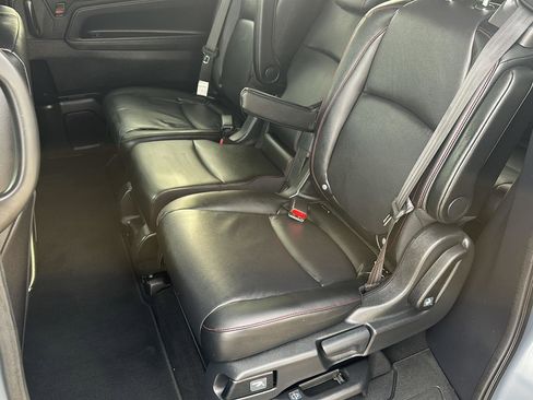 Certified 2025 Honda Odyssey Sport-L image 17