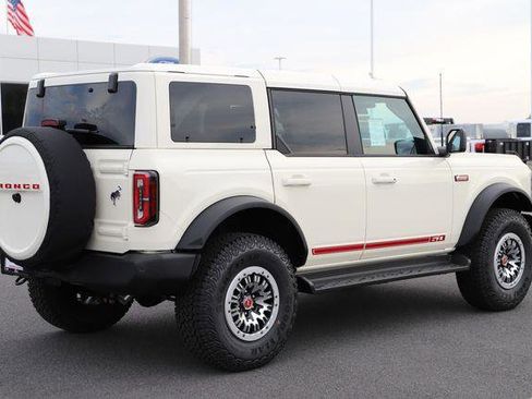 New 2026 Ford Bronco Outer Banks w/ Sasquatch Package AWD/4WD image 5