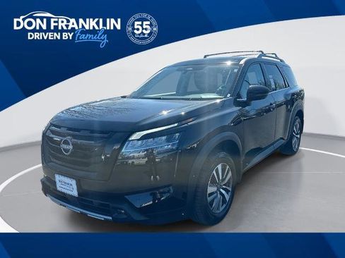 Certified 2023 Nissan Pathfinder SL w/ Lighting Package (N92) AWD/4WD image 1