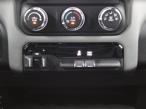 Used 2024 RAM 2500 Big Horn w/ Bed Utility Group AWD/4WD image 28