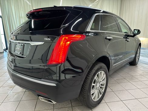 Used 2018 Cadillac XT5 Luxury w/ Driver Awareness Package AWD/4WD image 5