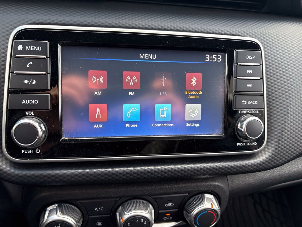 Used 2022 Nissan Kicks S FWD image 19