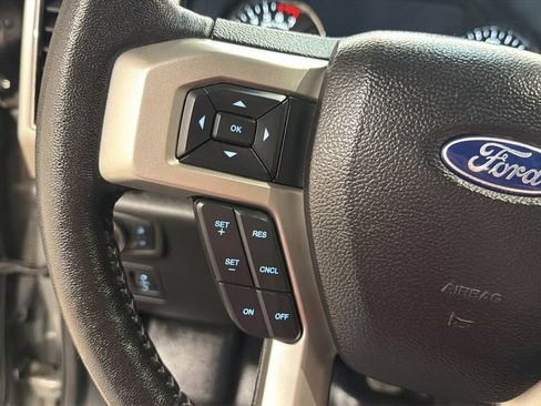 Used 2020 Ford F150 Lariat AWD/4WD image 17
