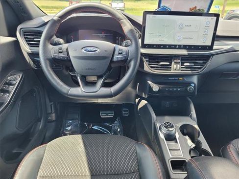 Used 2024 Ford Escape ST-Line w/ Tech Pack #1 AWD/4WD image 12