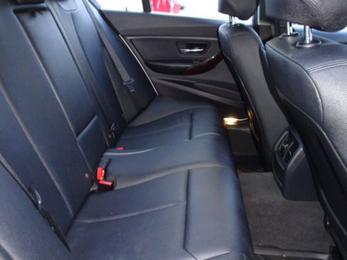 Used 2014 BMW 320i xDrive Sedan image 11