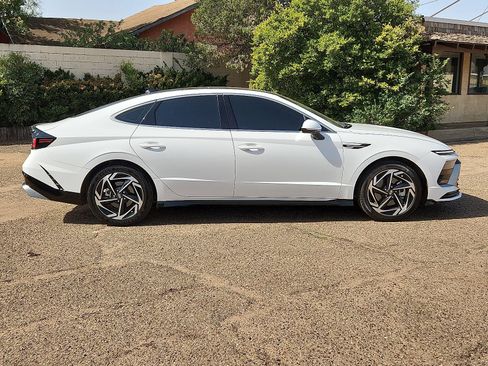 Used 2025 Hyundai Sonata SEL FWD image 5