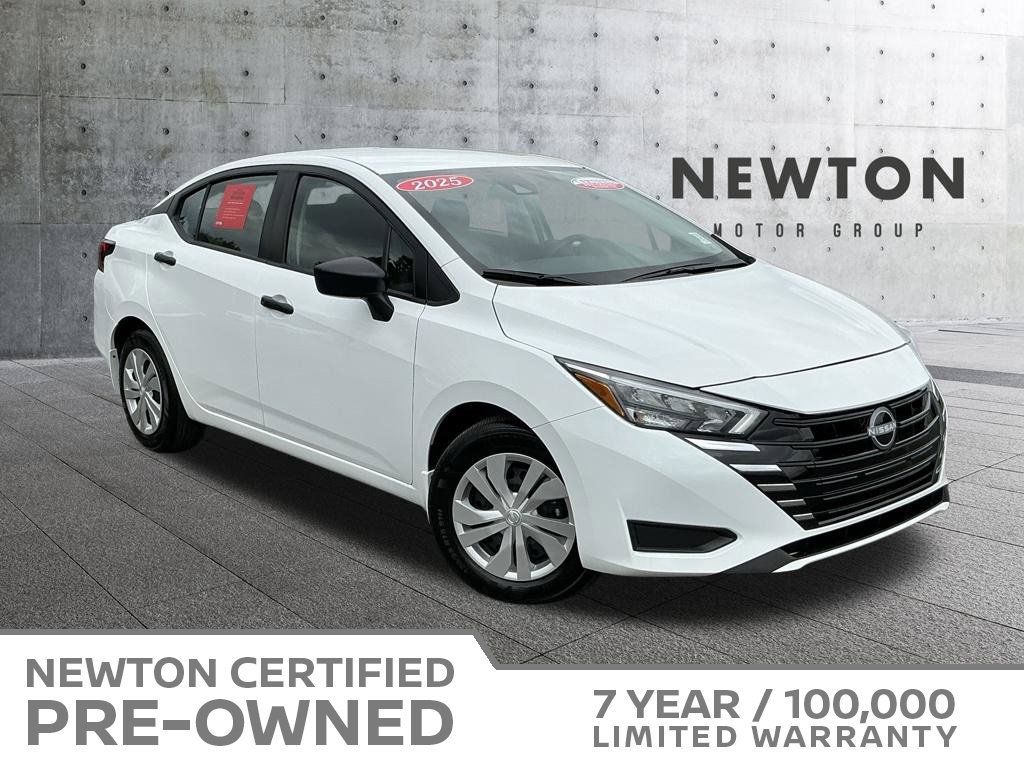 Used 2025 Nissan Versa S w/ Trunk Package FWD image 1