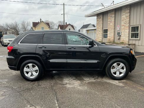 Used 2012 Jeep Grand Cherokee Laredo image 2