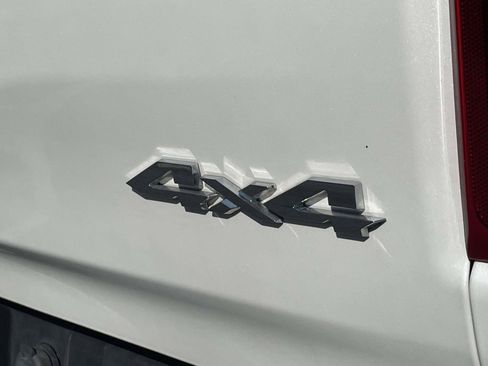 Used 2019 RAM 1500 Limited AWD/4WD image 8
