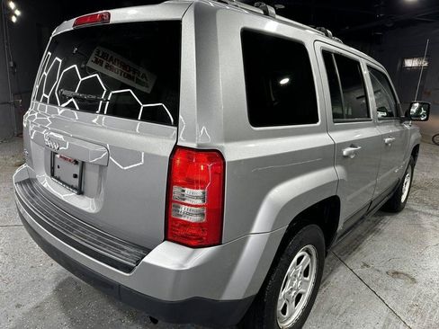 Used 2016 Jeep Patriot Sport w/ Power Value Group AWD/4WD image 6