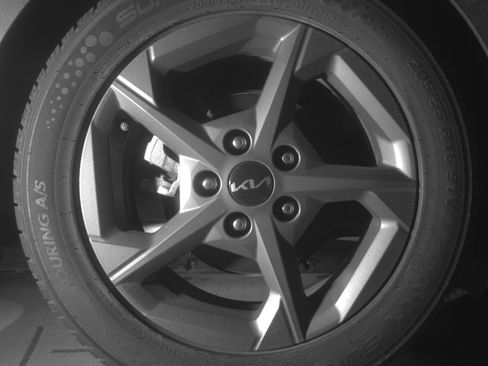 Used 2025 Kia K4 LXS FWD image 15