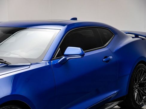Used 2018 Chevrolet Camaro ZL1 image 24