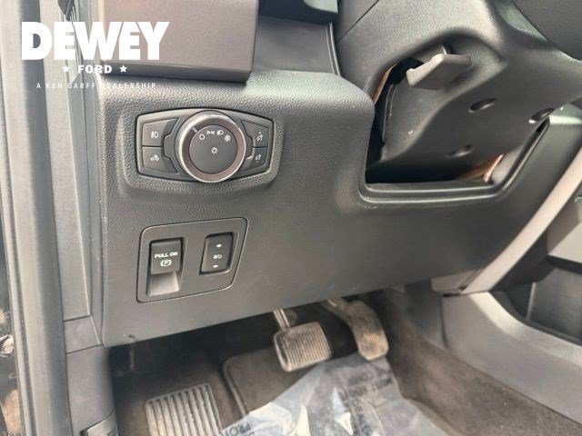 Used 2019 Ford F150 XLT w/ Equipment Group 302A Luxury AWD/4WD image 13