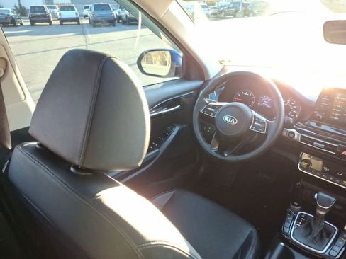 Used 2021 Kia Seltos EX image 15