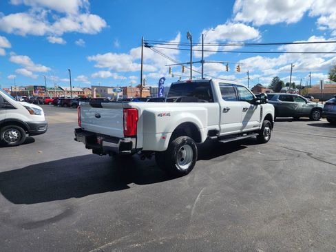 Certified 2024 Ford F350 XLT image 5