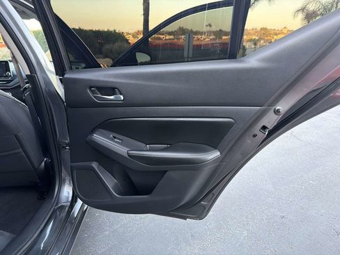 Used 2022 Nissan Altima 2.5 SV image 33