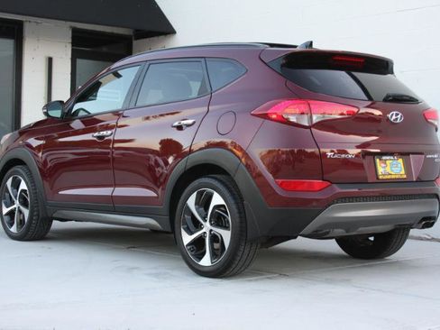 Used 2016 Hyundai Tucson Limited w/ Option Group 03 AWD/4WD image 11