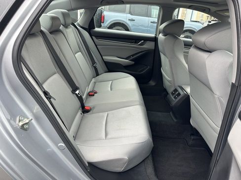 Used 2020 Honda Accord EX image 19
