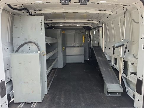 Used 2018 Ford Transit 250 148 Low Roof RWD image 14