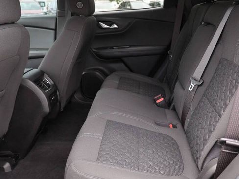 Used 2021 Chevrolet Blazer LT AWD/4WD image 17