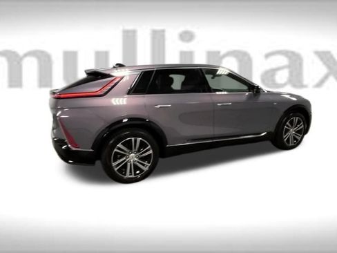 New 2026 Cadillac Lyriq Premium Luxury image 50